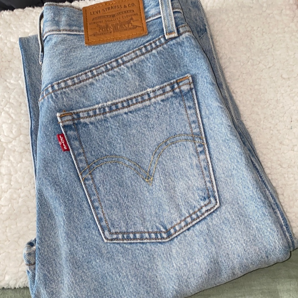 Levi’s Ribcage Split Flare